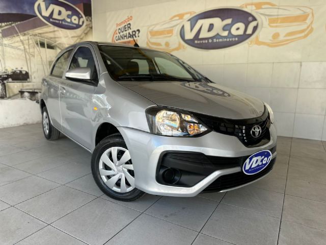 TOYOTA ETIOS X  1.3 